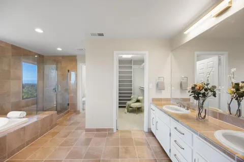 $4,588,000 | 135 Newton Drive, Burlingame, CA 94010