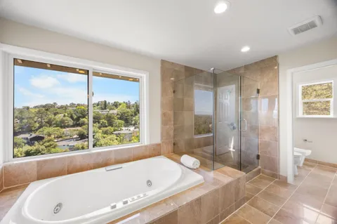 $4,588,000 | 135 Newton Drive, Burlingame, CA 94010