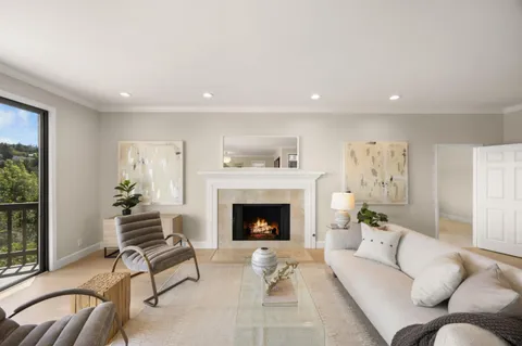 $4,588,000 | 135 Newton Drive, Burlingame, CA 94010