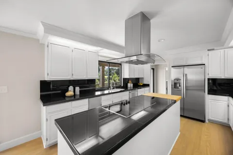 $4,588,000 | 135 Newton Drive, Burlingame, CA 94010