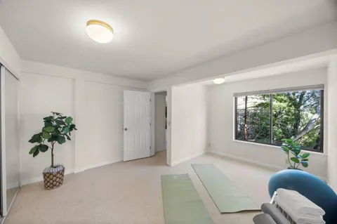 $4,588,000 | 135 Newton Drive, Burlingame, CA 94010