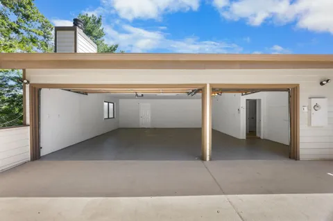 $4,588,000 | 135 Newton Drive, Burlingame, CA 94010