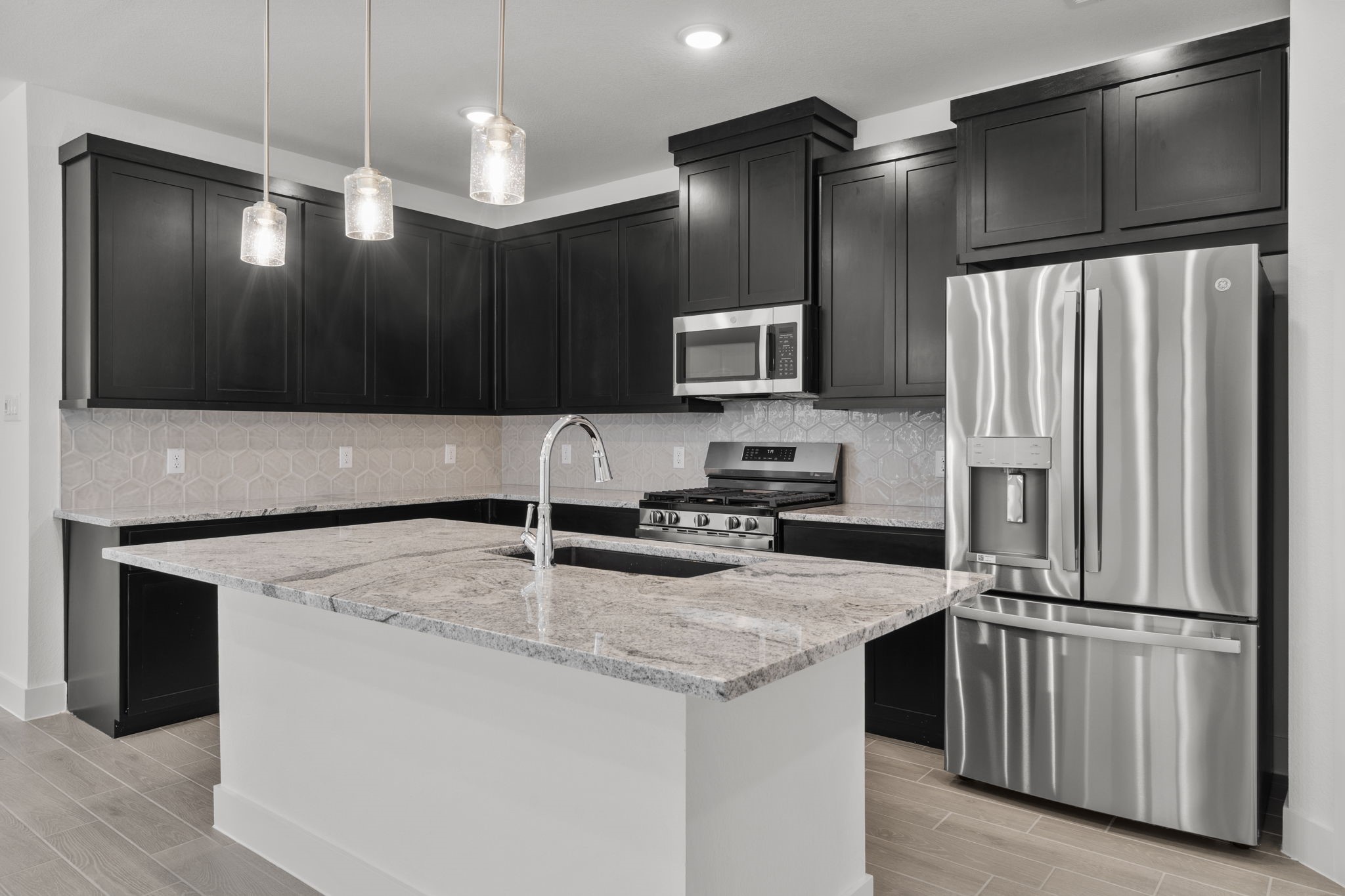 5243 Celestial Court Iowa Colony, TX 77583 - Photo 10 of 37