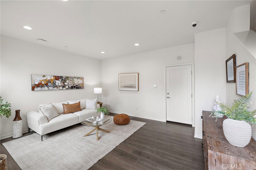 116 Epic Irvine, CA 92618 - Photo 5 of 25