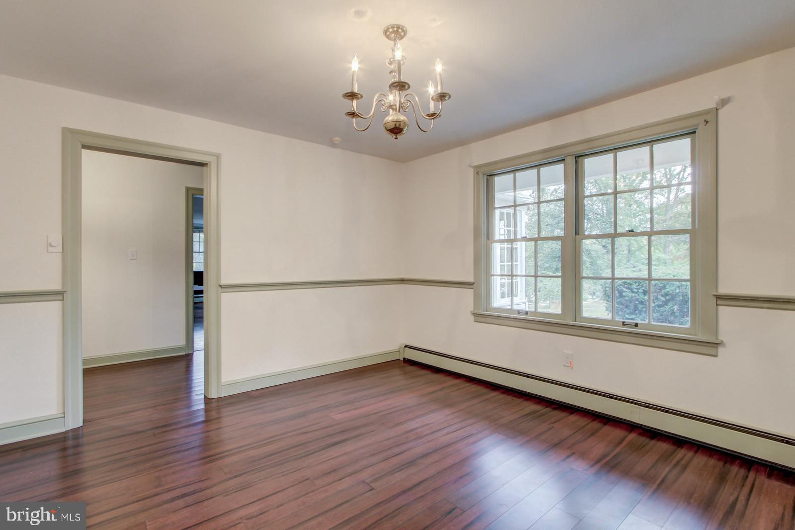 2012 Crescent Road York, PA 17403 - Photo 11 of 37