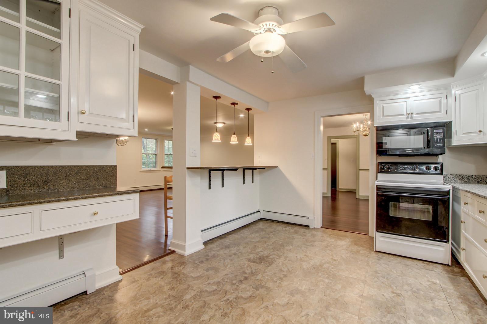 2012 Crescent Road York, PA 17403 - Photo 16 of 37