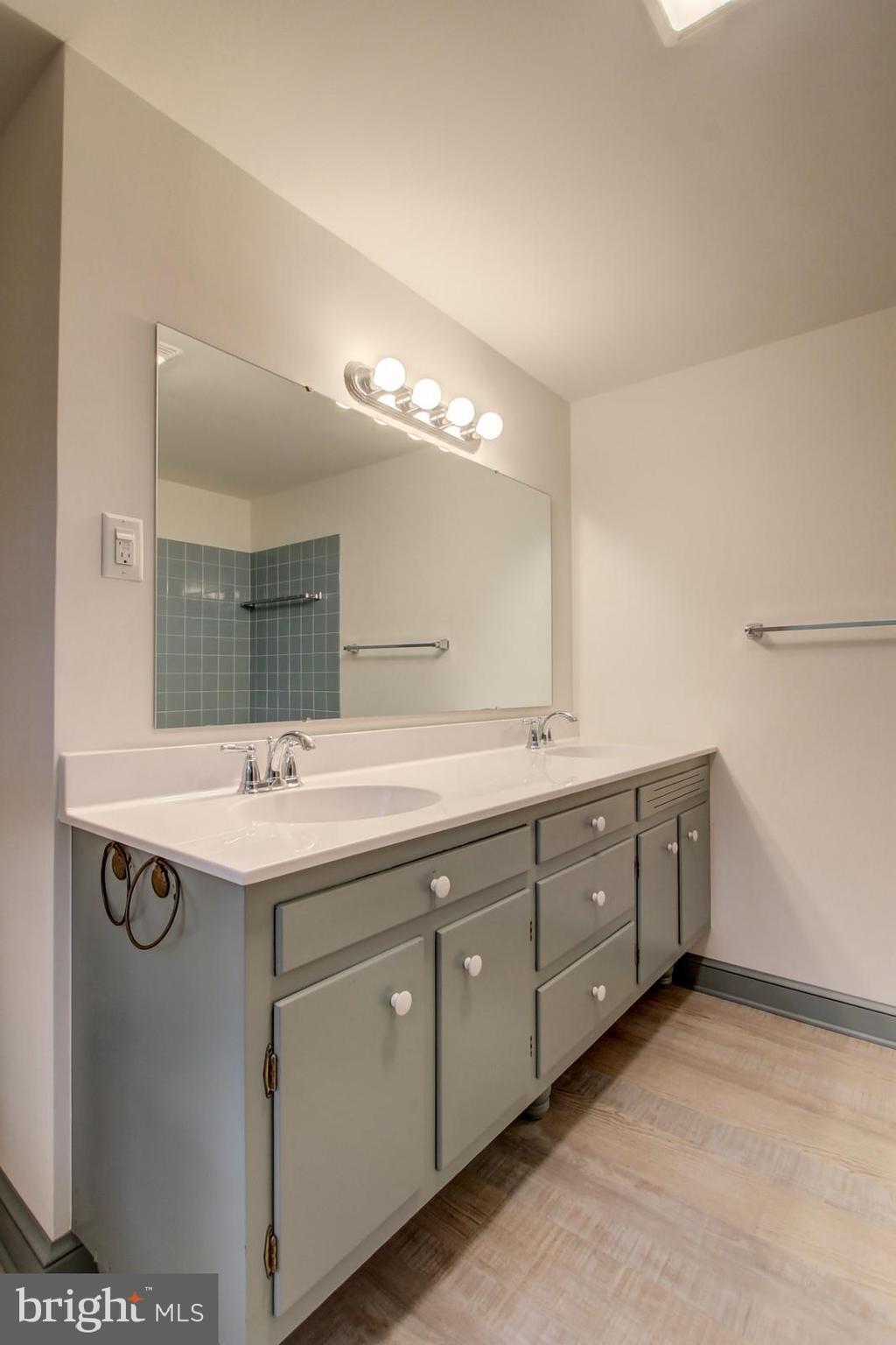 2012 Crescent Road York, PA 17403 - Photo 27 of 37