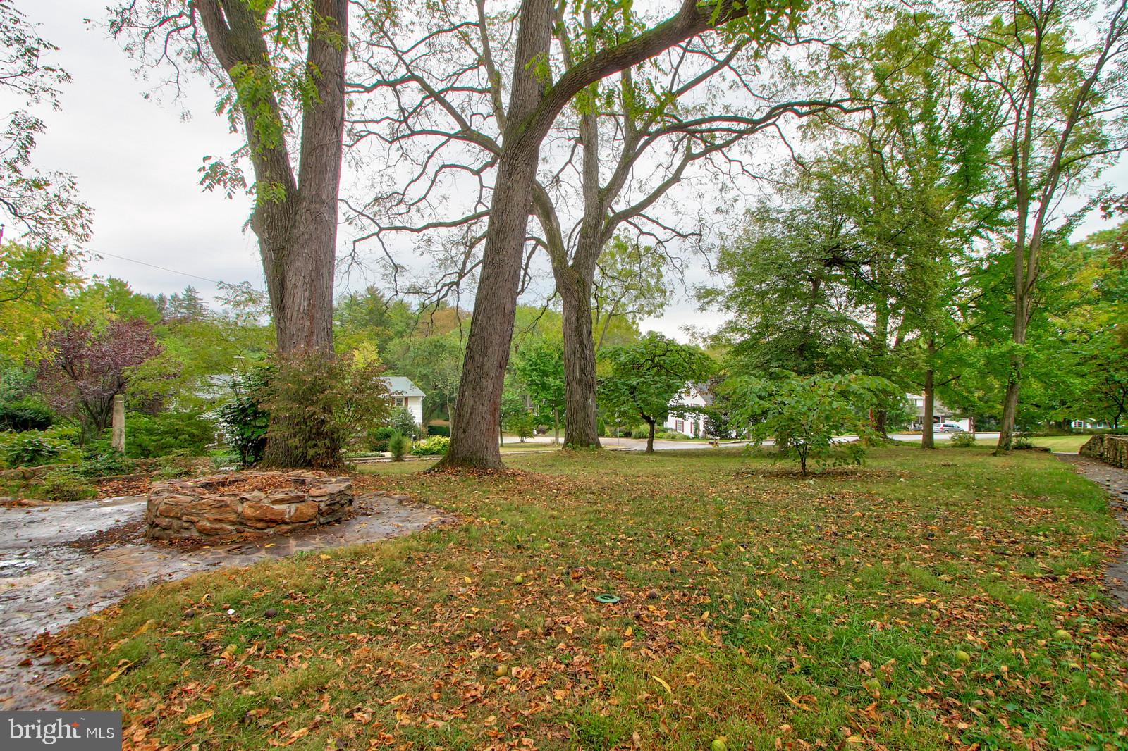 2012 Crescent Road York, PA 17403 - Photo 33 of 37