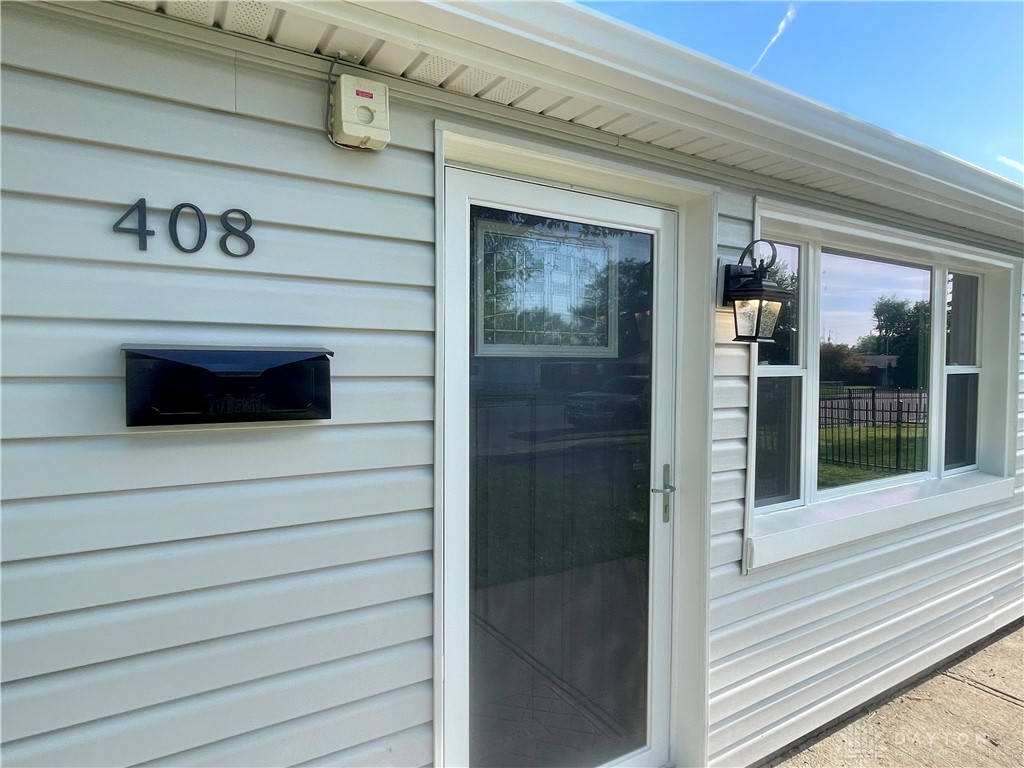 408 West Martindale Road Englewood, OH 45322 - Photo 4 of 23