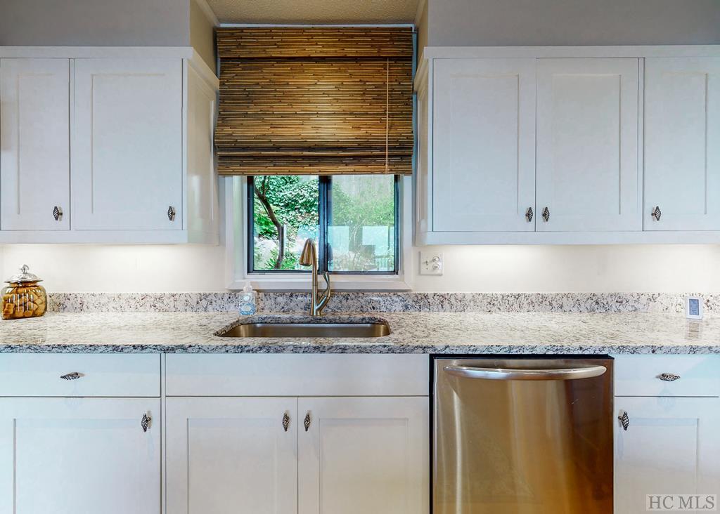701 Vz Top Road, Unit 701 Highlands, NC 28741 - Photo 21 of 40 Gallery Image 21