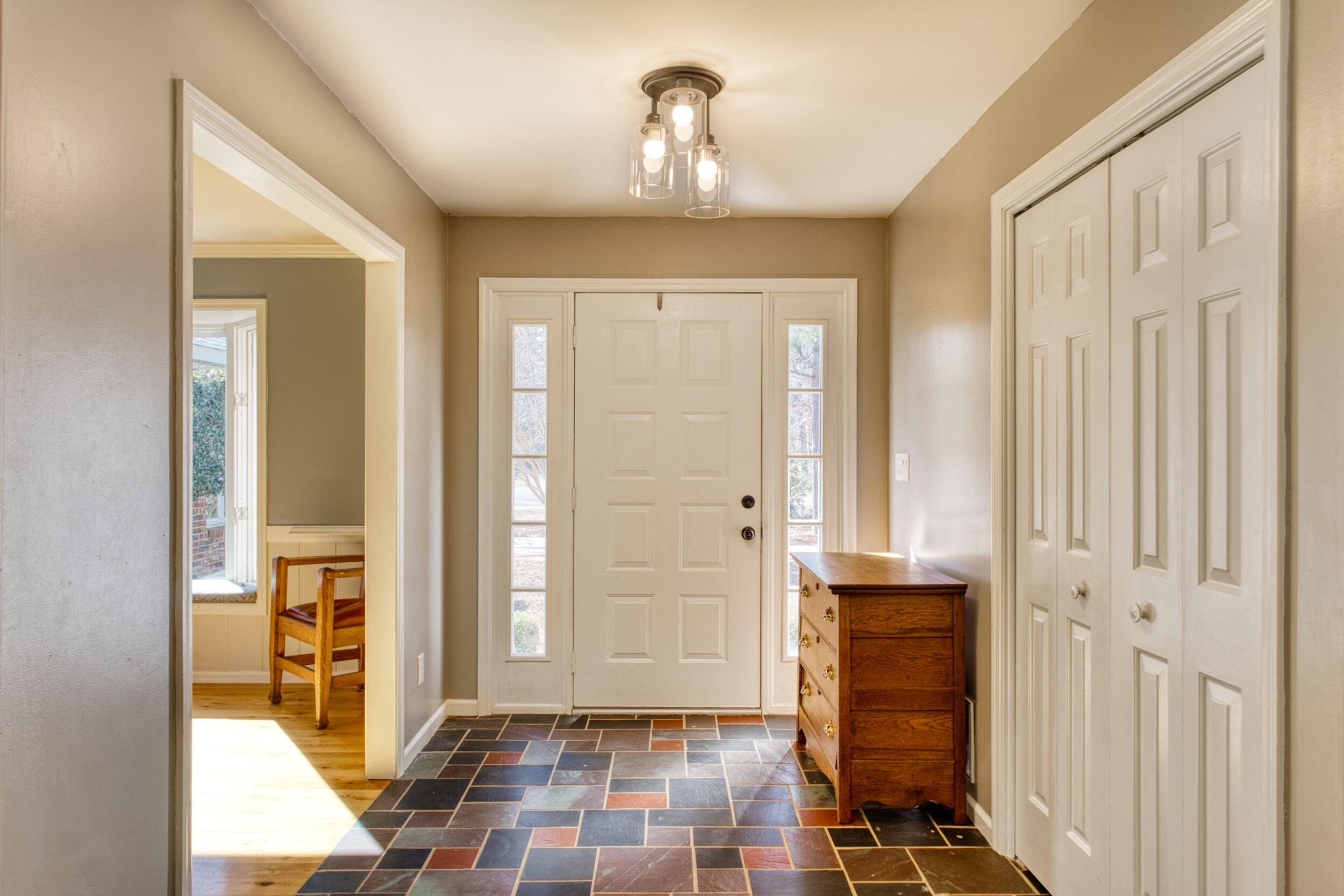 5 Huckleberry Court Aiken, SC 29803 - Photo 7 of 63 Foyer