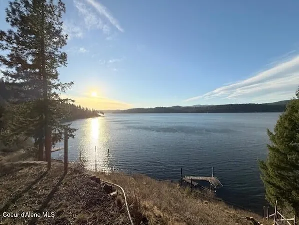 $475,000 | 97 South Highway 97, Harrison, ID 83833