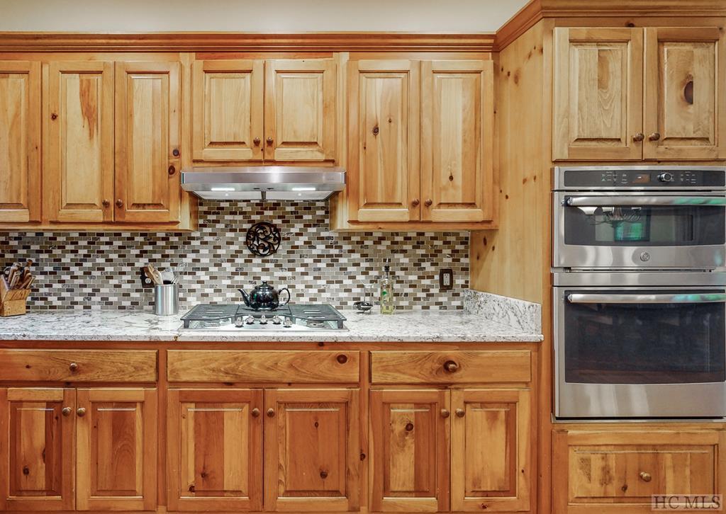 62 Two Ponds Road Sapphire, NC 28774 - Photo 14 of 48 Gallery Image 14