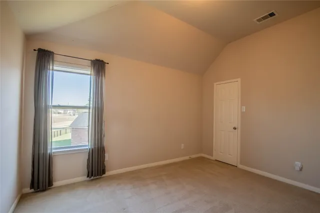 $3,600 | 2802 Silhouette Bay Drive, Pearland, TX 77584