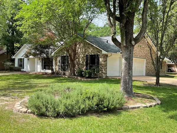 $290,000 | 195 Coral Gables, Trinity, TX 75862