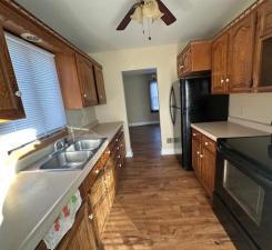 905 9th Avenue Southwest Austin, MN 55912 - Photo 4 of 9