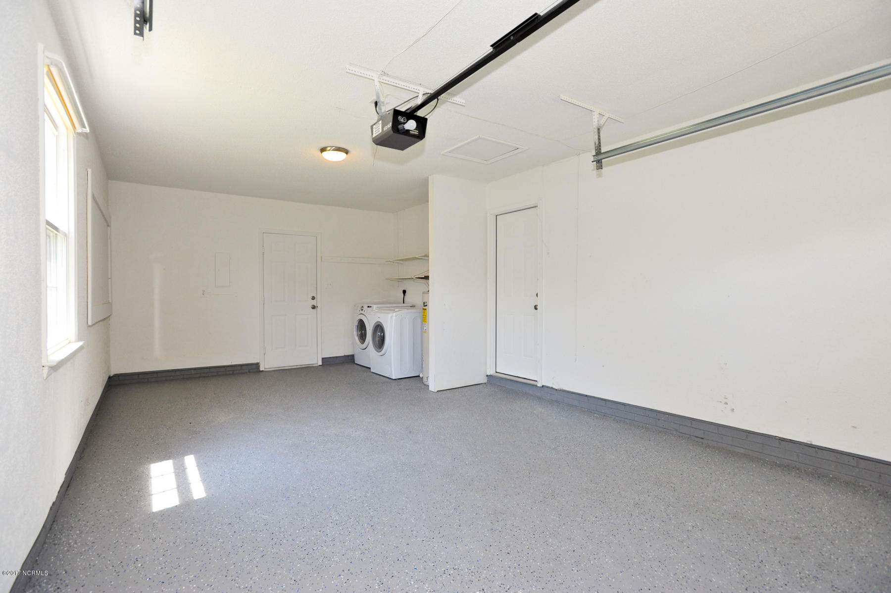 807 Shadowridge Road Jacksonville, NC 28546 - Photo 28 of 34 094 Garage