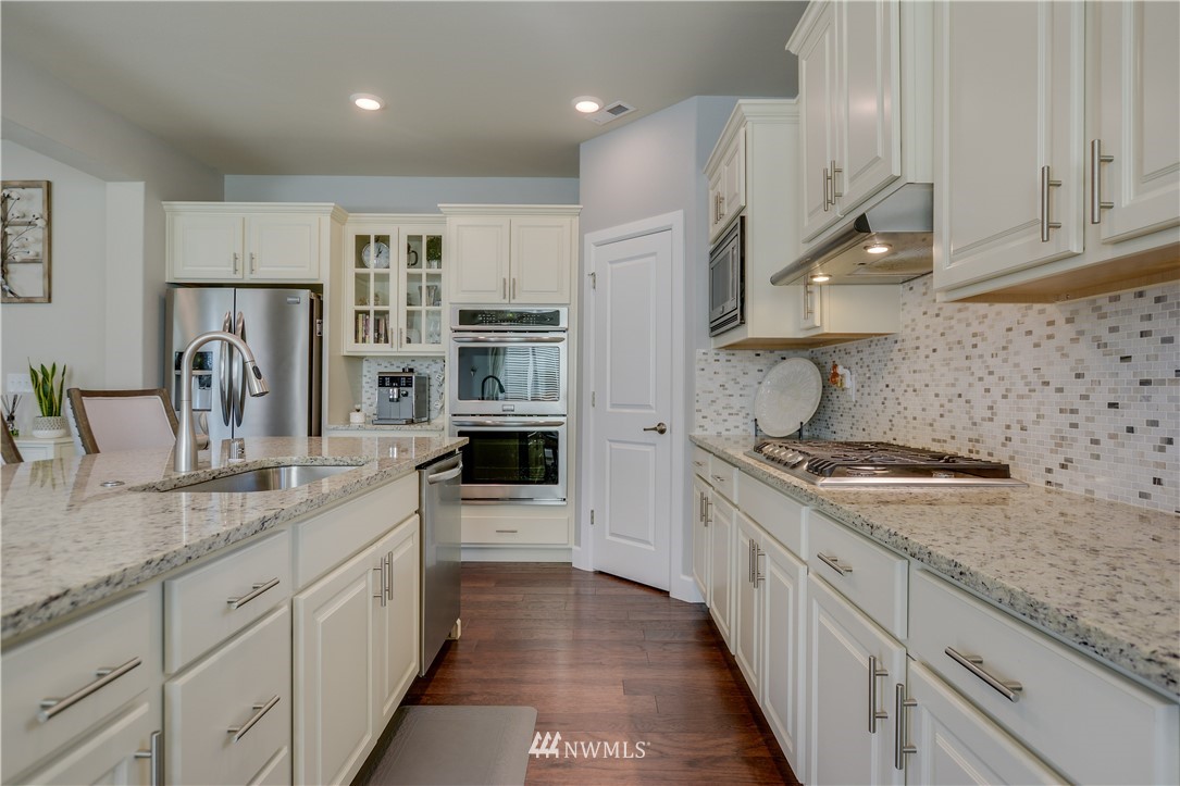 3912 174th Street Southeast Bothell, WA 98012 - Photo 8 of 25