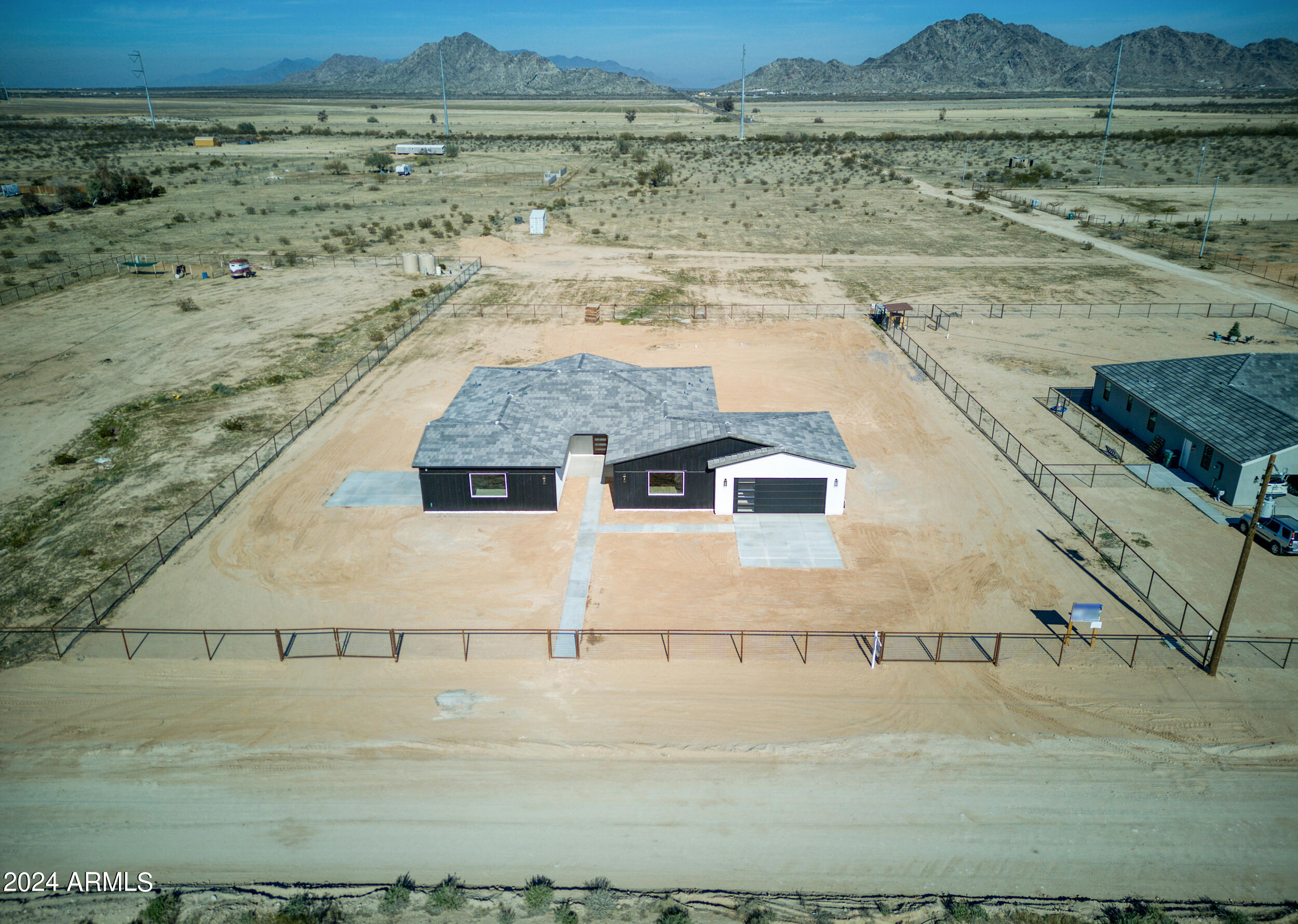 54446 West Quail Run Road Maricopa, AZ 85139 - Photo 36 of 43 51