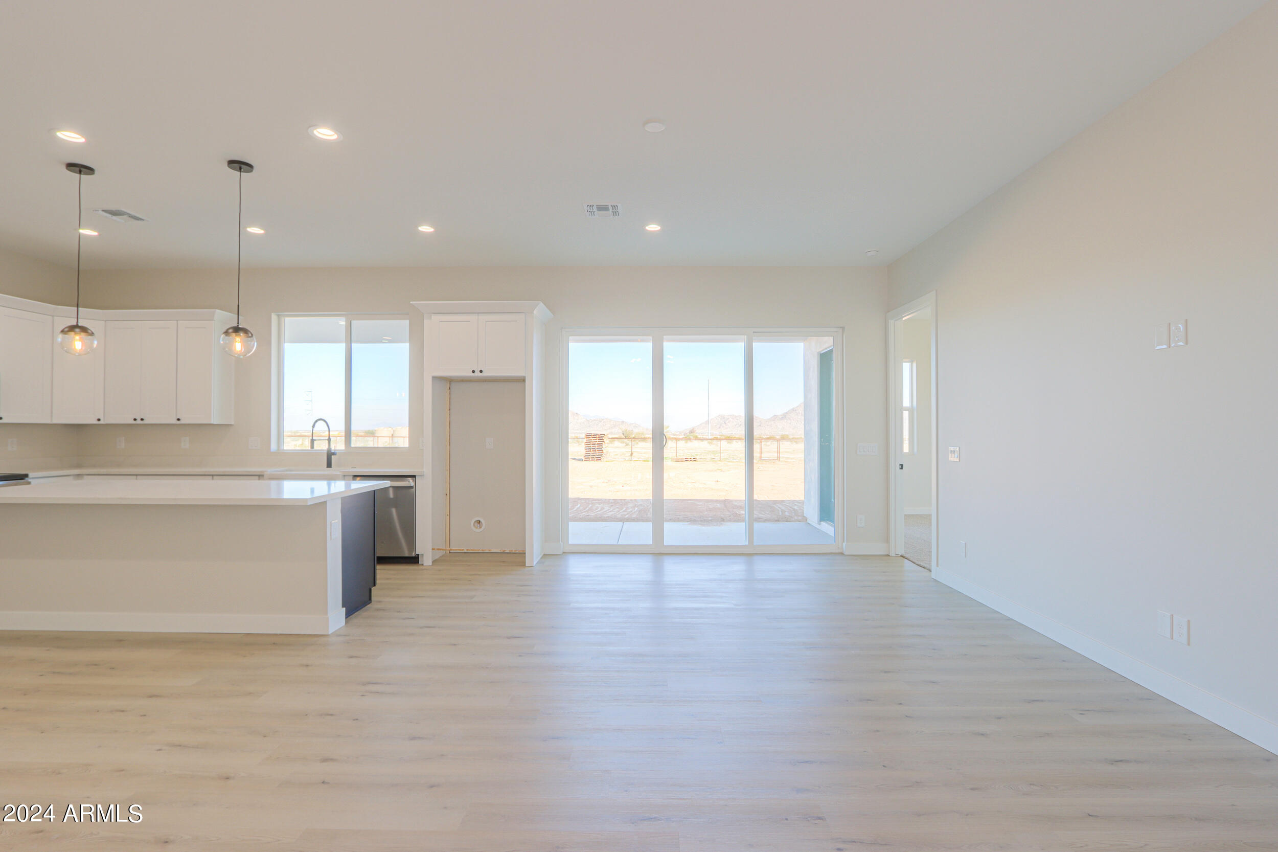 54446 West Quail Run Road Maricopa, AZ 85139 - Photo 7 of 43 14