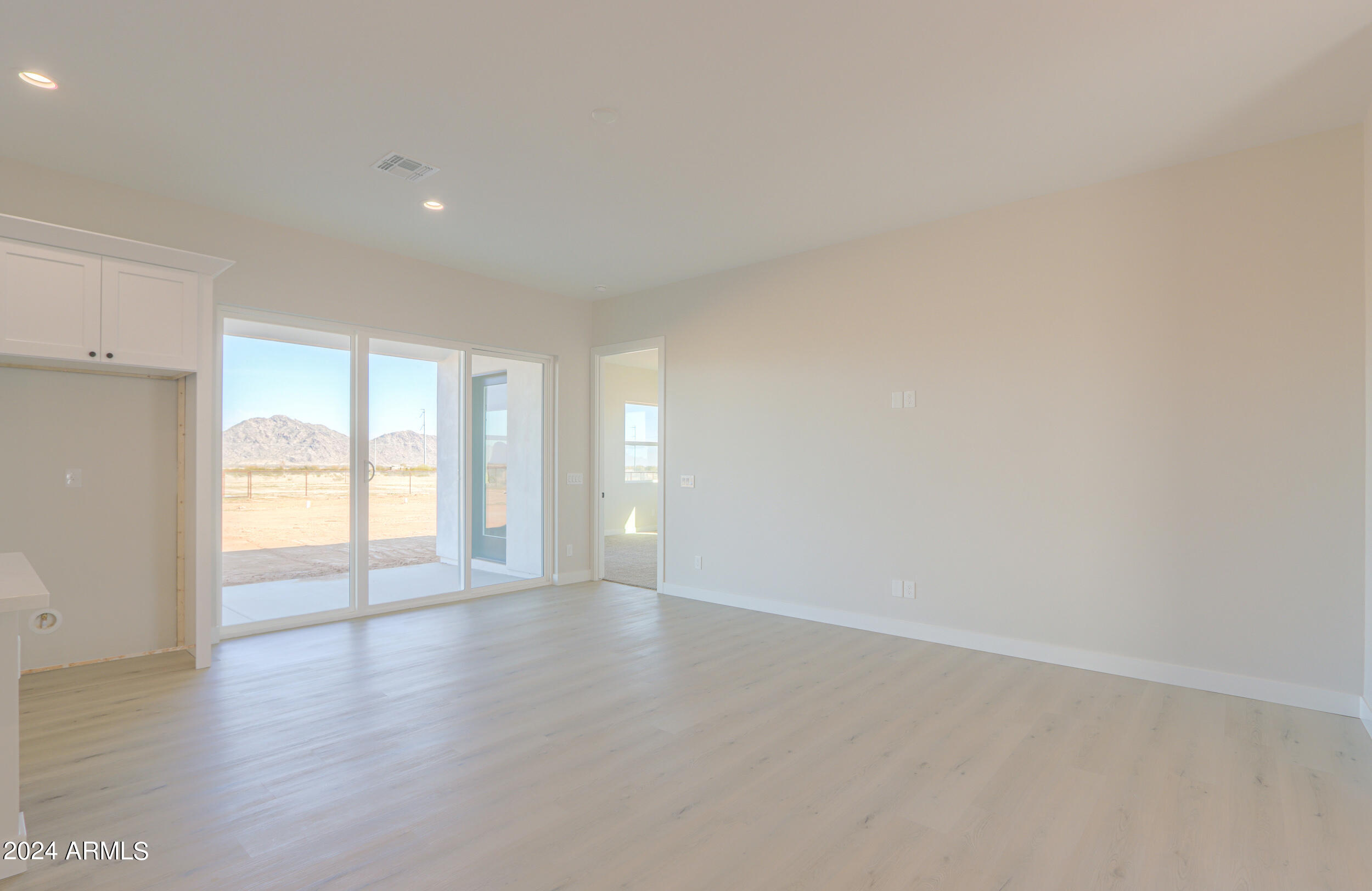 54446 West Quail Run Road Maricopa, AZ 85139 - Photo 9 of 43 17