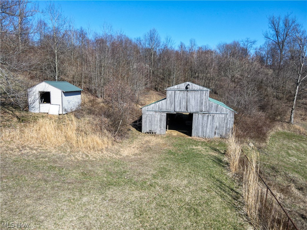 5868 Green Ridge Road Southeast Dennison, OH 44621 - Photo 11 of 33
