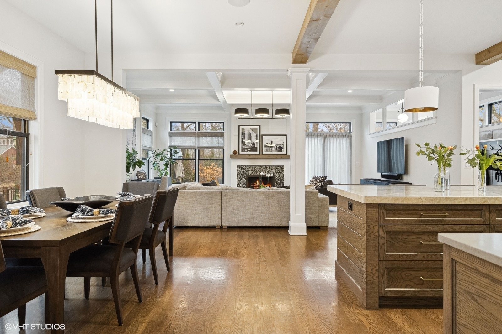 1401 Maple Avenue Wilmette, IL 60091 - Photo 6 of 46 a living room with furniture and a fireplace