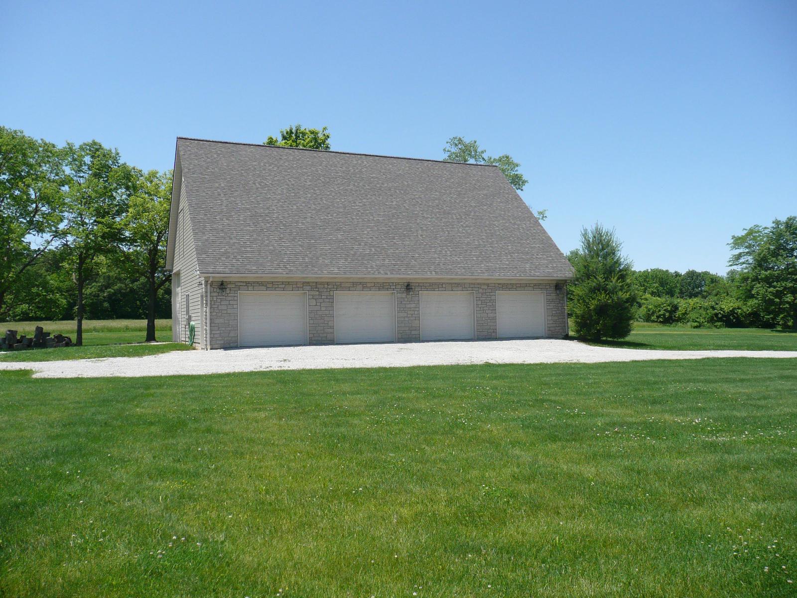 3481 Byers Road Delaware, OH 43015 - Photo 8 of 44