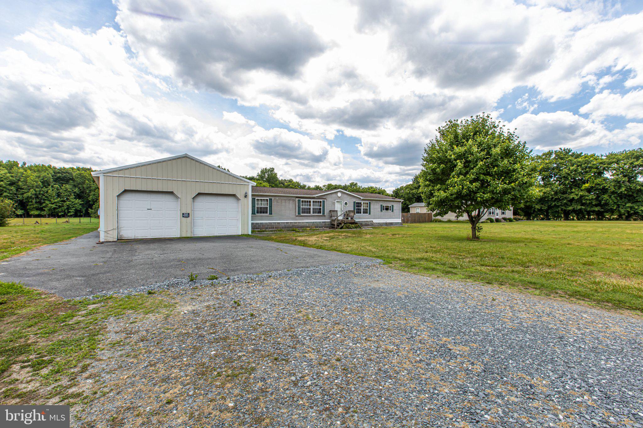 27864 Layton Road Laurel, DE 19956 - Photo 2 of 27 Spacious home on serene grounds.