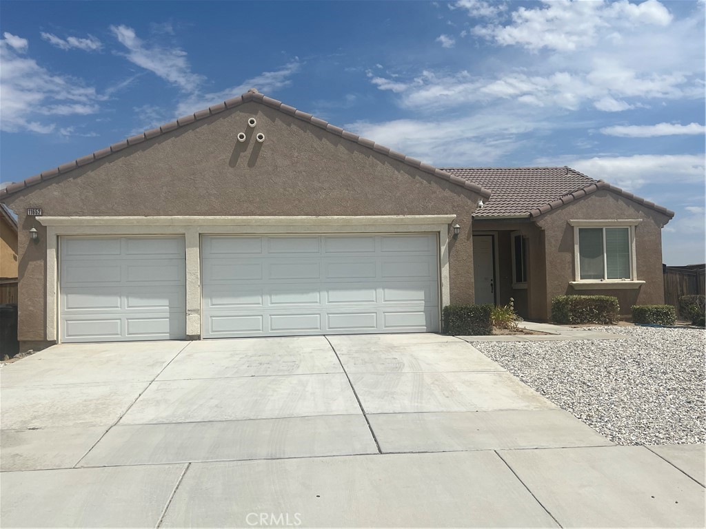 11652 Luna Road Victorville, CA 92392 - Photo 1 of 1 front view of a house