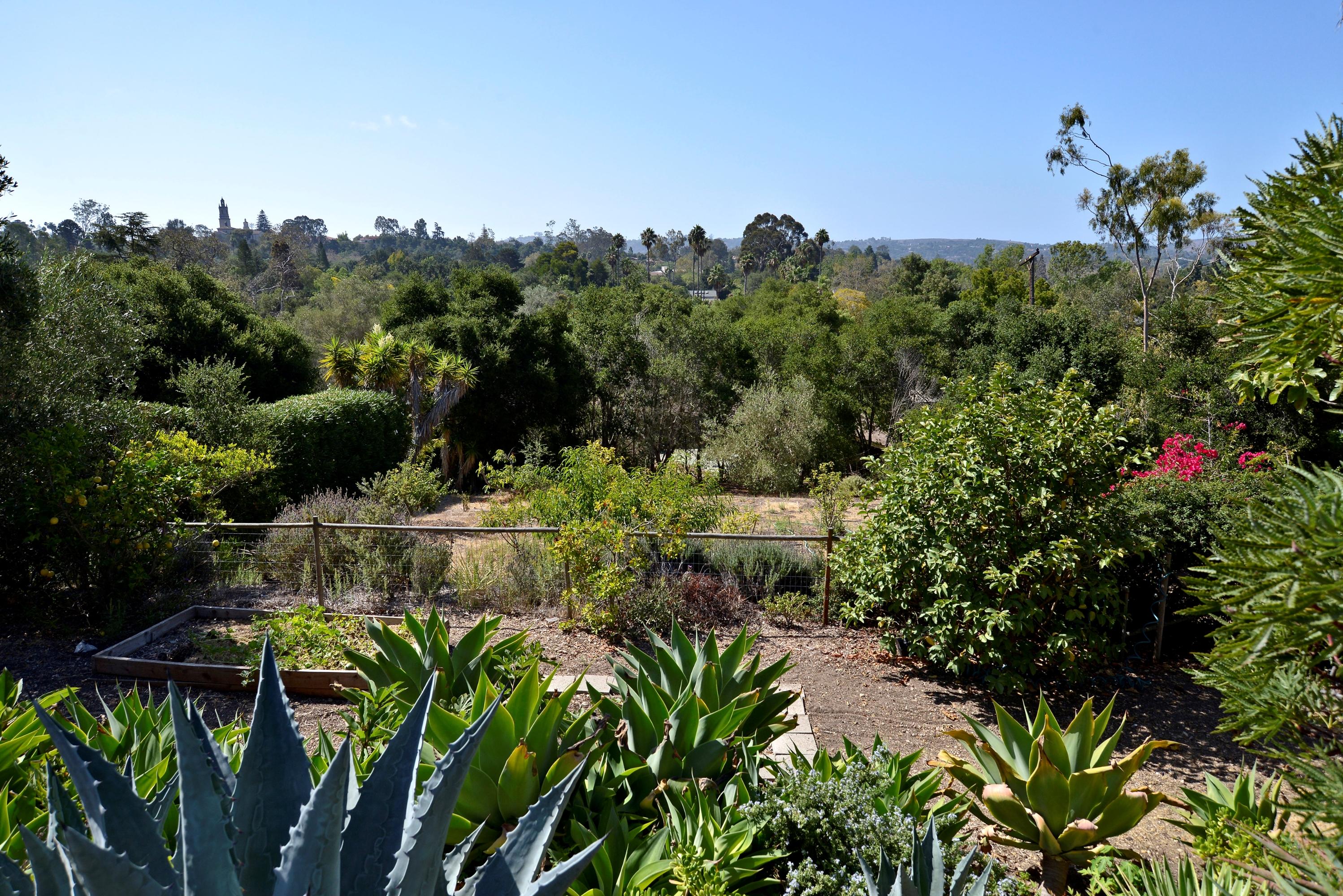 2889 Foothill Road Santa Barbara, CA 93105 - Photo 1 of 23 F5