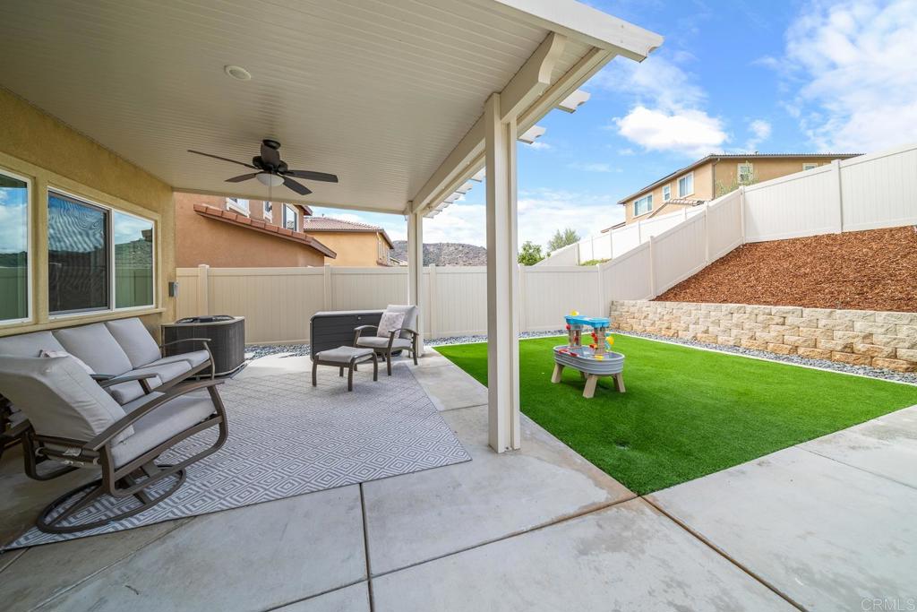 352 Misaki Way Fallbrook, CA 92028 - Photo 21 of 68