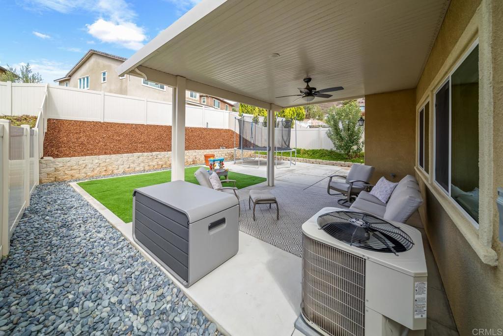 352 Misaki Way Fallbrook, CA 92028 - Photo 23 of 68