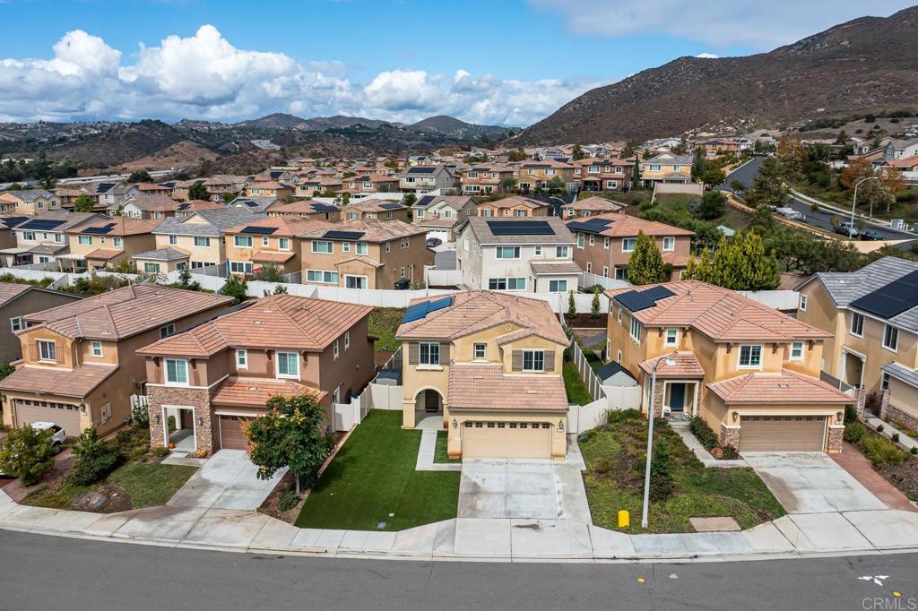 352 Misaki Way Fallbrook, CA 92028 - Photo 48 of 68 an aerial view of residential houses and city street