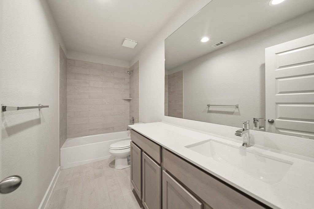 3122 Soaring Pines Trail Conroe, TX 77301 - Photo 15 of 19 representative photo