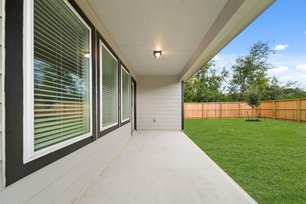 3122 Soaring Pines Trail Conroe, TX 77301 - Photo 16 of 19 representative photo