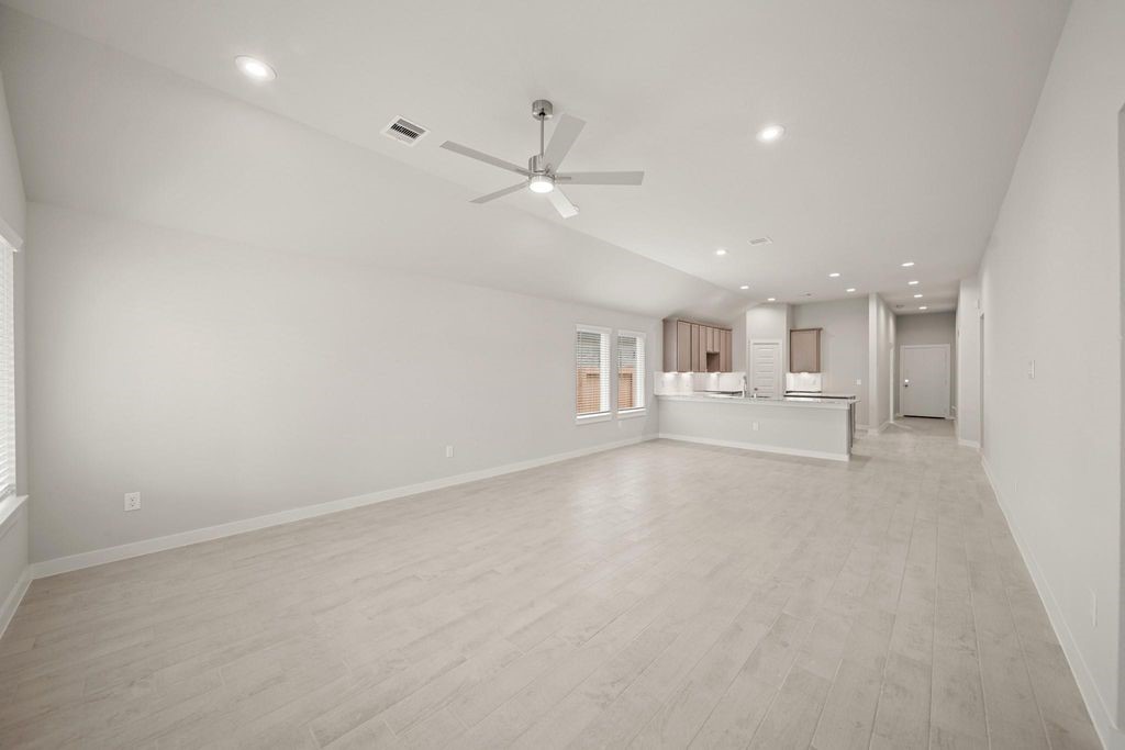 3122 Soaring Pines Trail Conroe, TX 77301 - Photo 9 of 19 representative photo