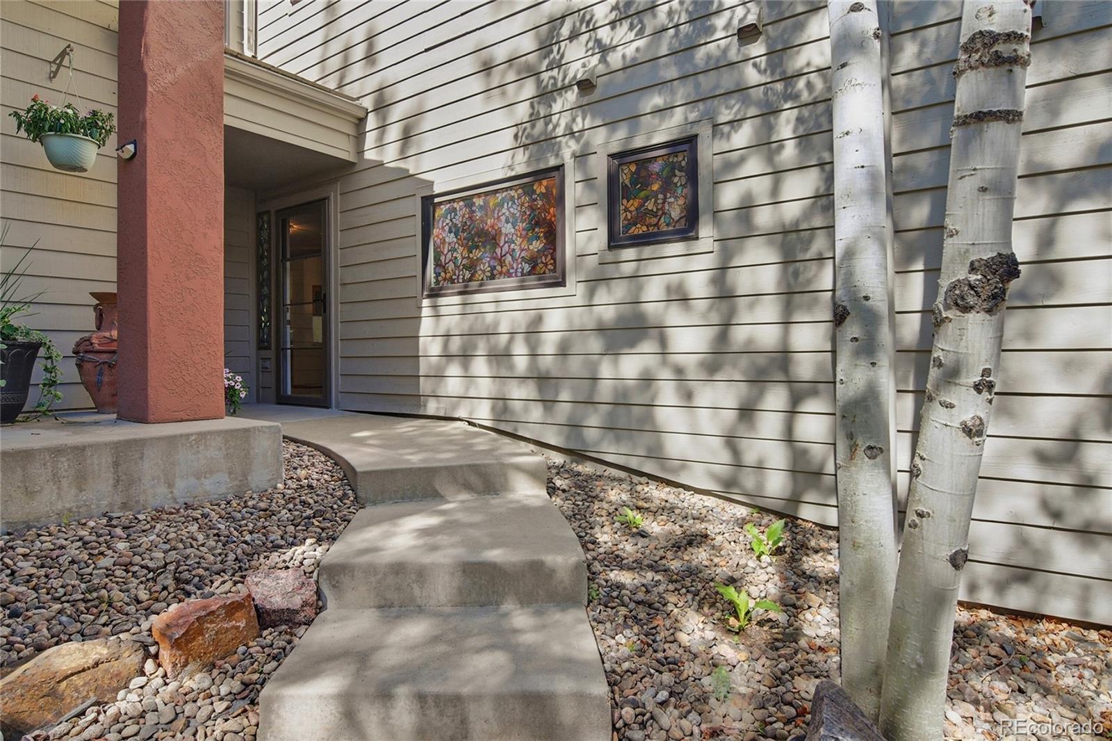 722 Ridgeside Drive Golden, CO 80401 - Photo 4 of 50