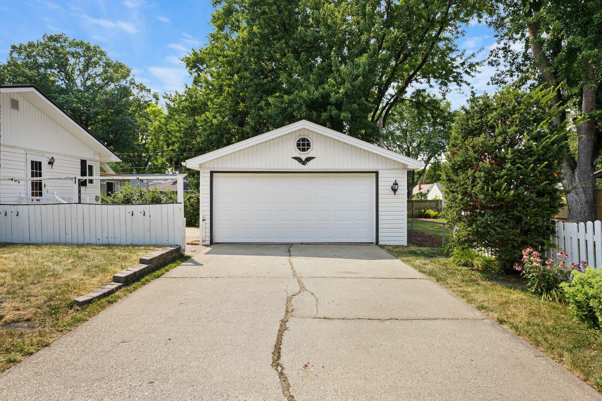 410 Dempsey Road Madison, WI 53714 - Photo 38 of 41