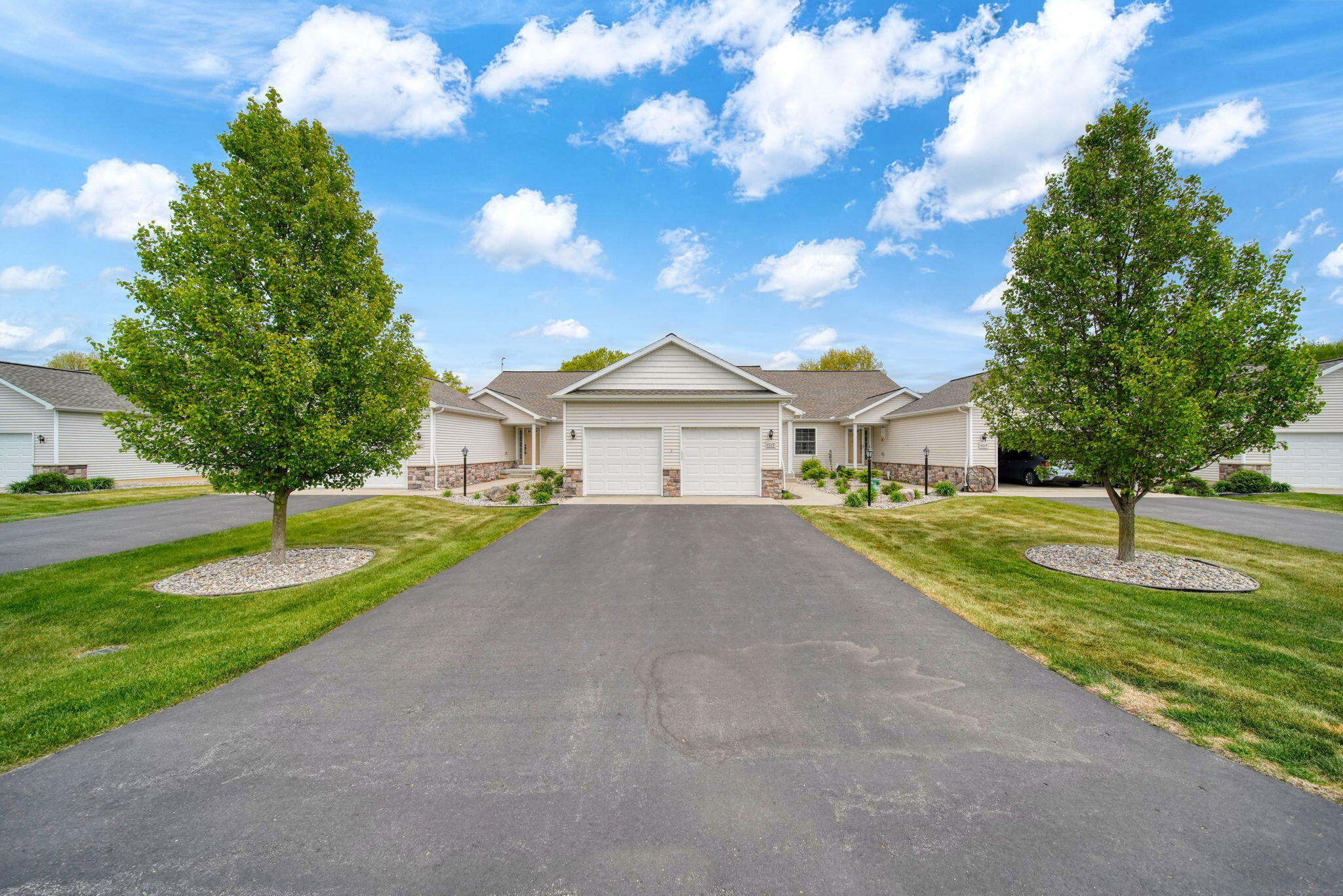 4015 Eastbridge Road Stockbridge, MI 49285 - Photo 4 of 43 3-web-or-mls-DSC02249_HDR