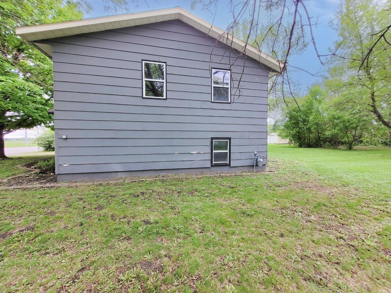 640 Ranchwood Drive Bird Island, MN 55310 - Photo 4 of 33