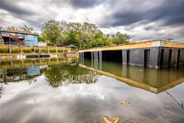 $525,000 | 337 Sugar Lake Drive, Mound City, KS 66056