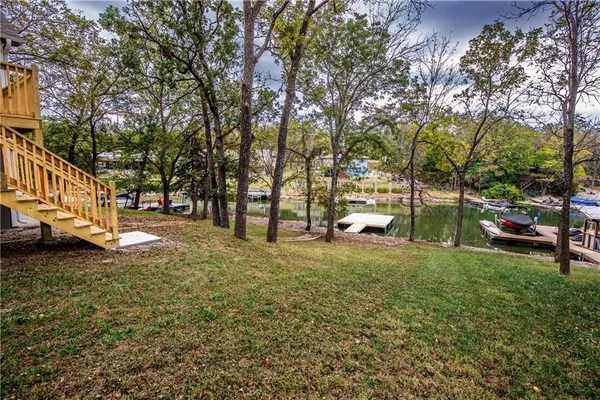 $525,000 | 337 Sugar Lake Drive, Mound City, KS 66056