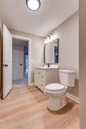 $525,000 | 337 Sugar Lake Drive, Mound City, KS 66056