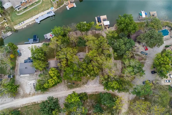 $525,000 | 337 Sugar Lake Drive, Mound City, KS 66056