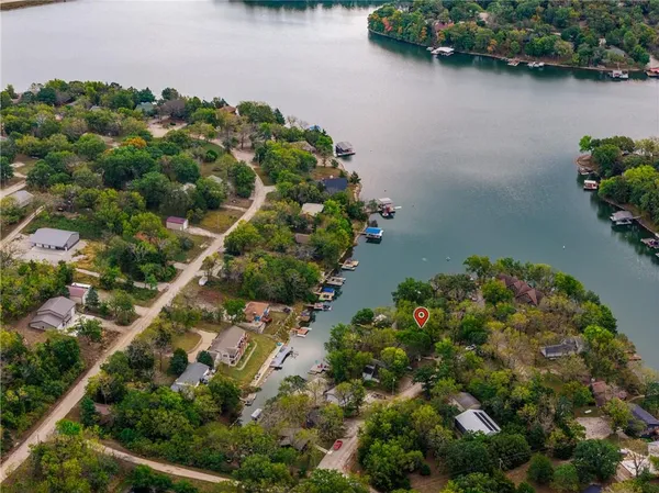 $475,000 | 337 Sugar Lake Drive, Mound City, KS 66056