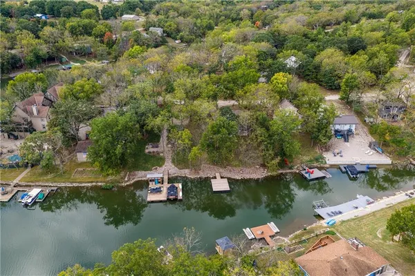 $525,000 | 337 Sugar Lake Drive, Mound City, KS 66056