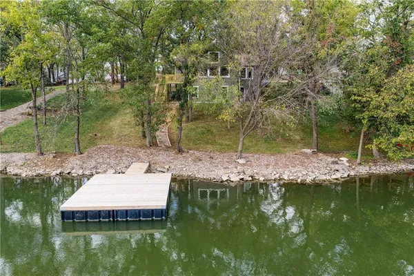 $525,000 | 337 Sugar Lake Drive, Mound City, KS 66056