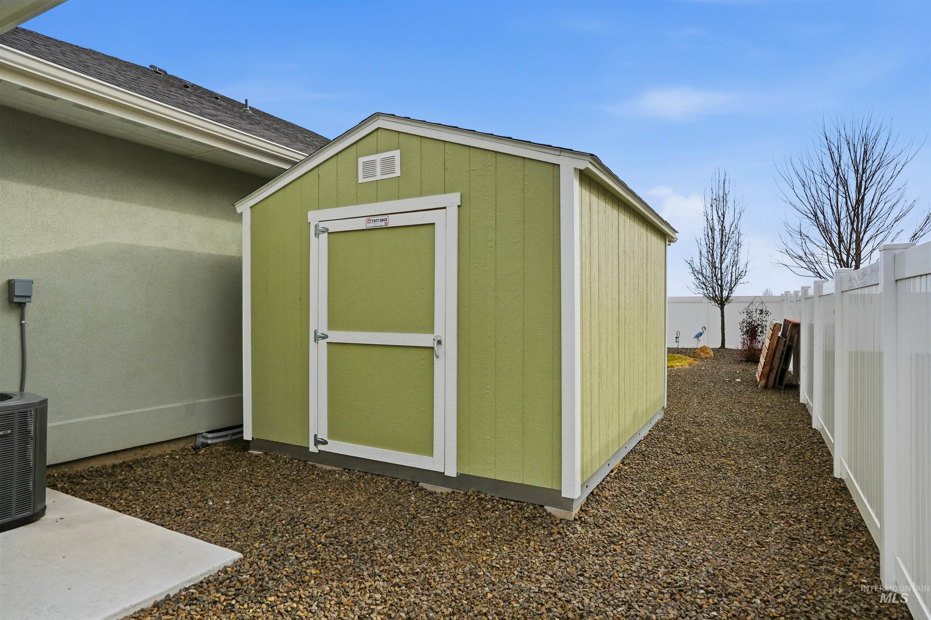 8087 Tandy Cove Street Middleton, ID 83644 - Photo 42 of 50 View of shed featuring a fenced backyard