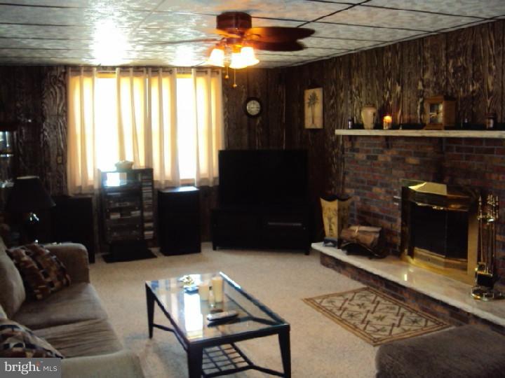 26 Northville Road Bridgeton, NJ 08302 - Photo 5 of 25 Family Room